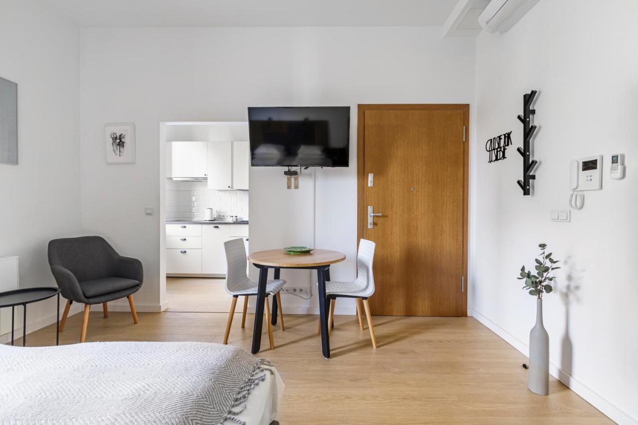 Homewell Apartments Zelazko Poznań Exteriör bild